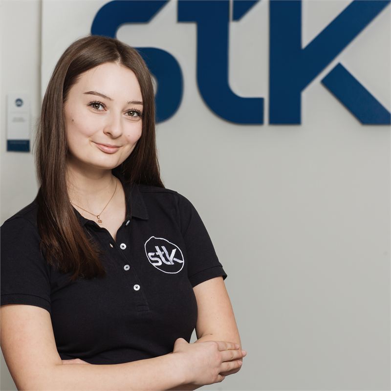 Johanna Schmid, Service-Mitarbeiterin der STK AG